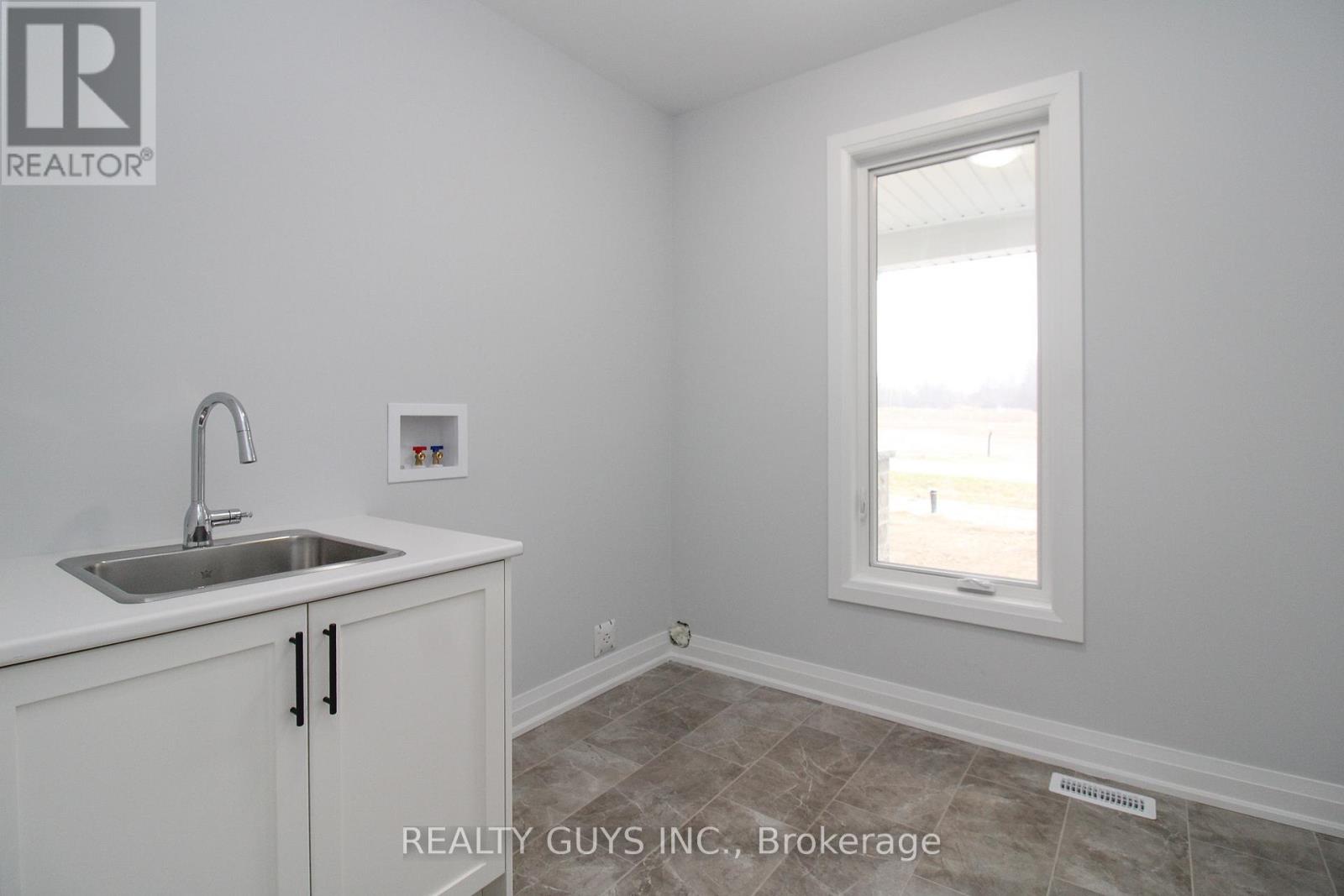 2418 Gwendolyn Court, Cavan Monaghan, Ontario  L0A 1C0 - Photo 34 - X12421092