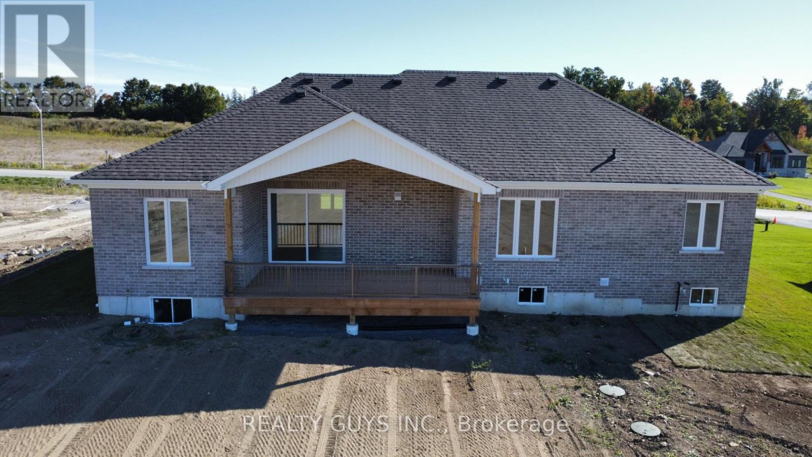 2418 Gwendolyn Court, Cavan Monaghan, Ontario  L0A 1C0 - Photo 4 - X12421092