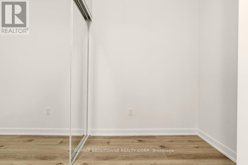 Ph3 - 500 Plains Road E, Burlington, Ontario  L7T 0C8 - Photo 13 - W12757046