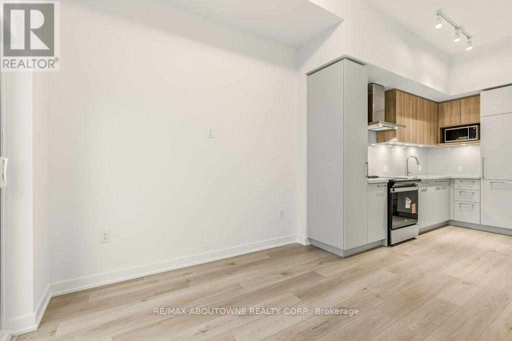 Ph3 - 500 Plains Road E, Burlington, Ontario  L7T 0C8 - Photo 24 - W12757046