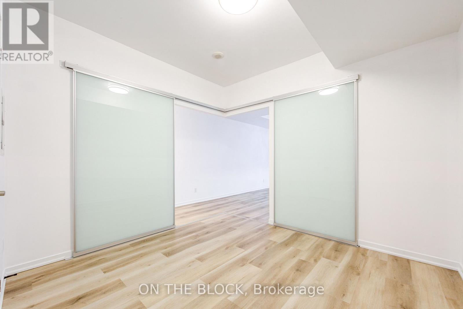 302 - 38 Joe Shuster Way, Toronto, Ontario  M6K 0A5 - Photo 13 - W12783868