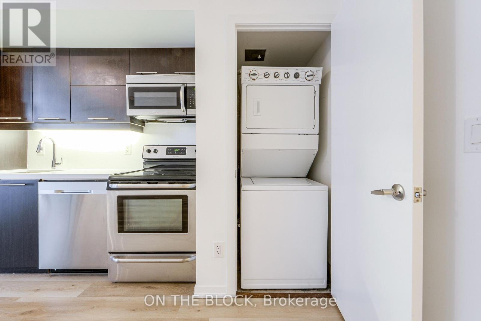 302 - 38 Joe Shuster Way, Toronto, Ontario  M6K 0A5 - Photo 9 - W12783868