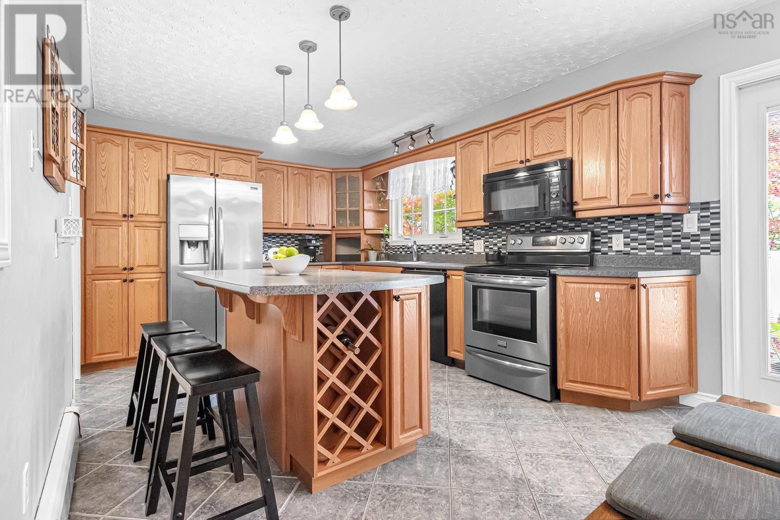 73 Union Street, Bedford, Nova Scotia  B4A 2B6 - Photo 11 - 202603499