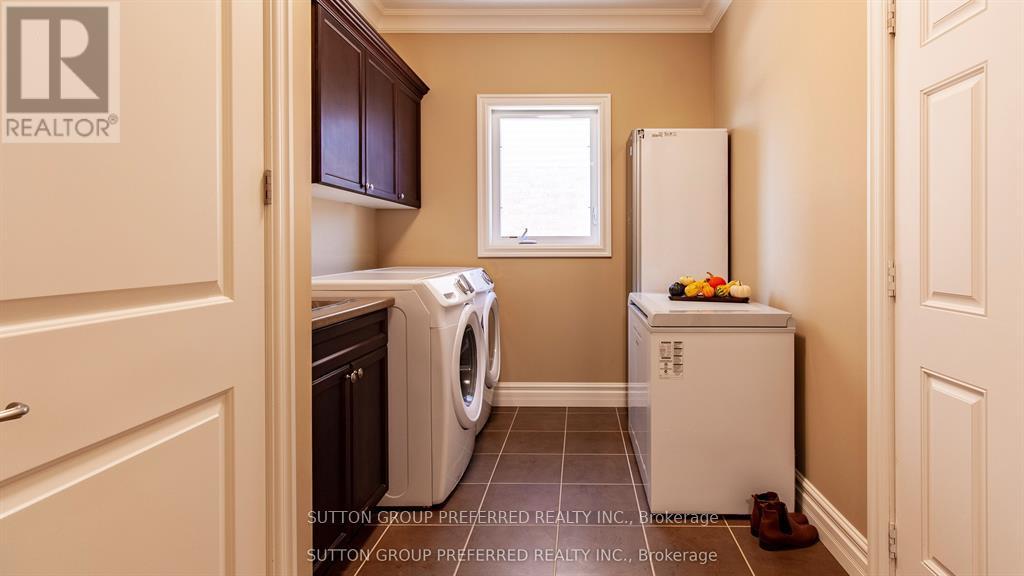 369 Skyline Avenue, London North, Ontario  N5X 0A5 - Photo 40 - X12703148