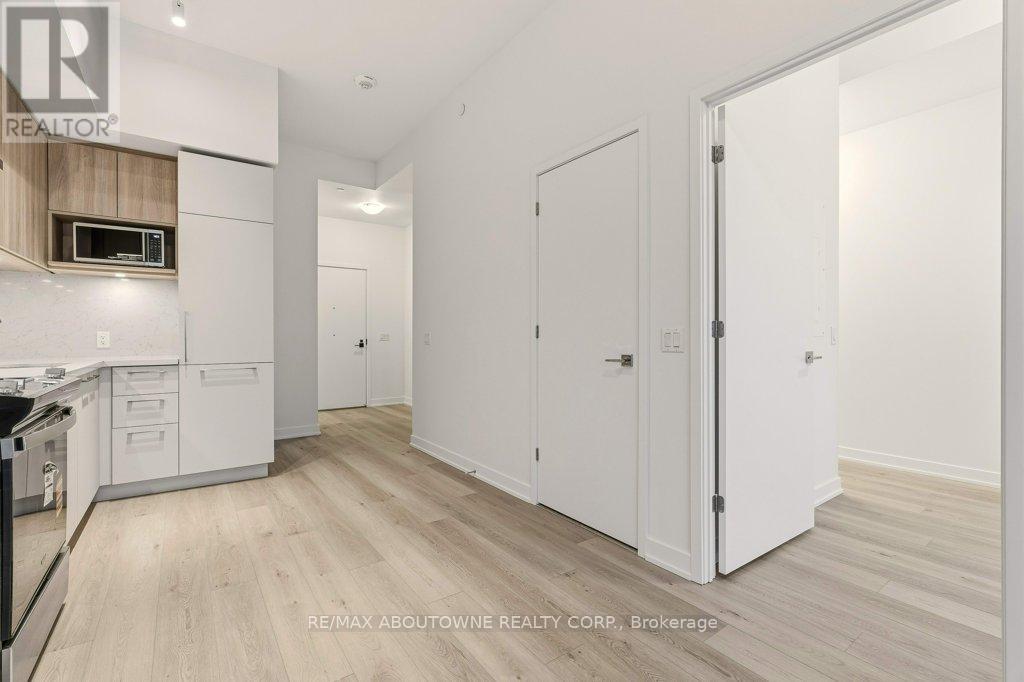 Ph3 - 500 Plains Road E, Burlington, Ontario  L7T 0C8 - Photo 18 - W12757046