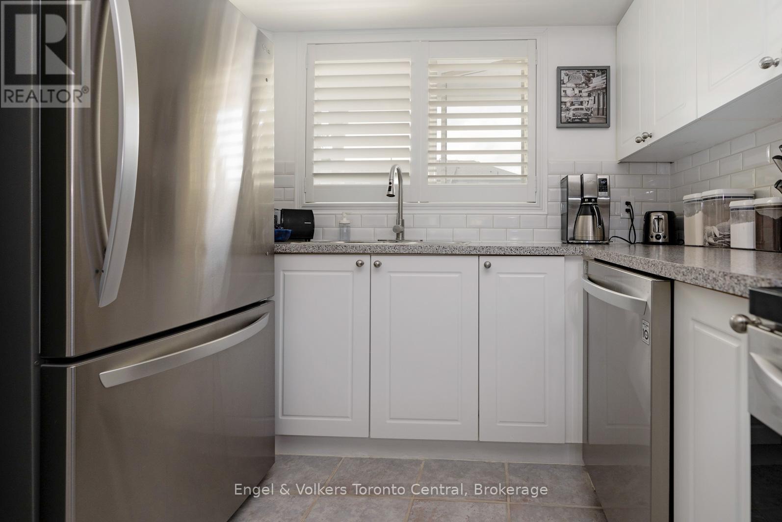 11 - 11 Sundial Court, Collingwood, Ontario L9Y 5E5 - Photo 7 - S12827100