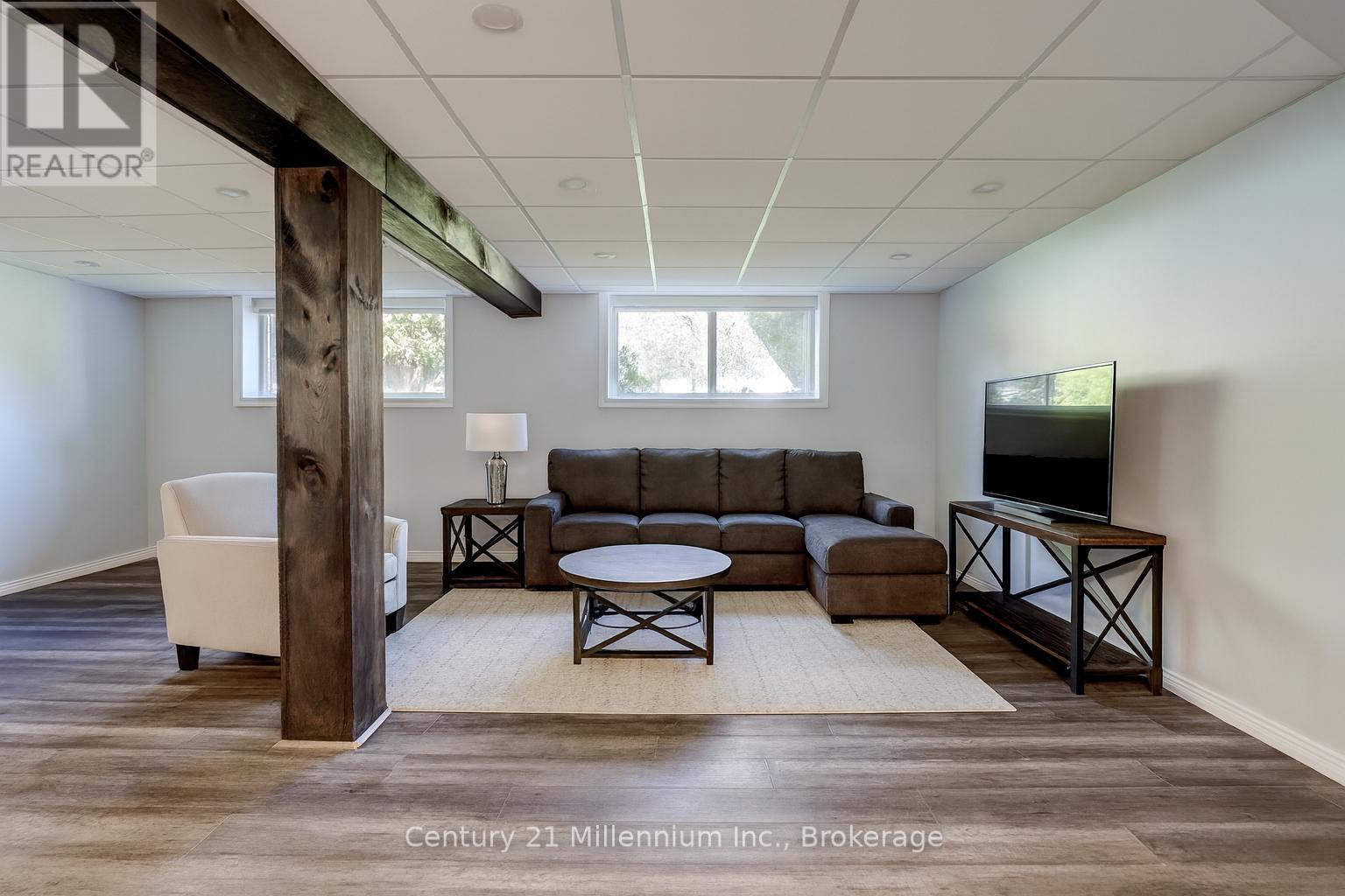 104 Glenwood Place, West Grey, Ontario  N0C 1H0 - Photo 20 - X12827098