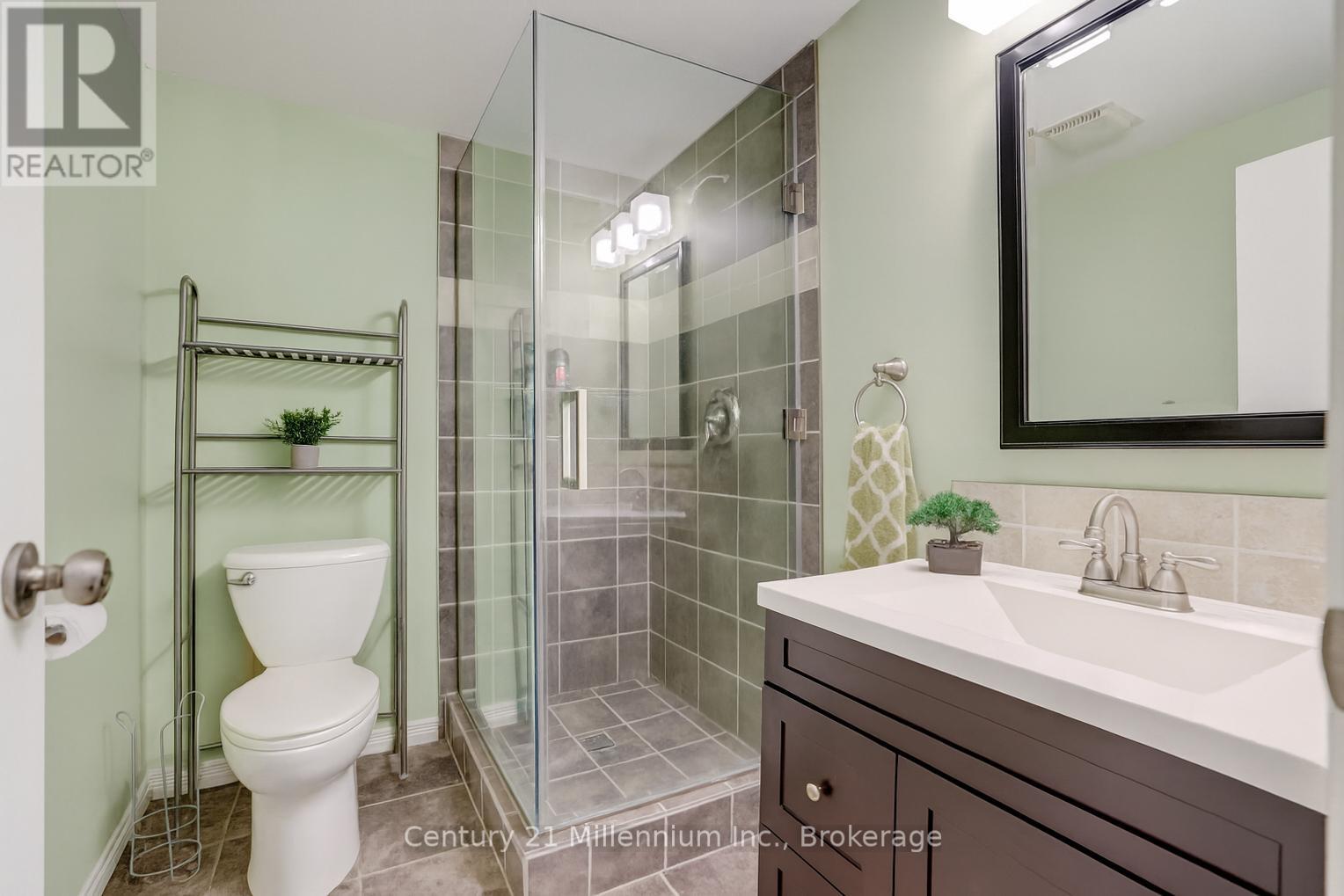 104 Glenwood Place, West Grey, Ontario  N0C 1H0 - Photo 21 - X12827098