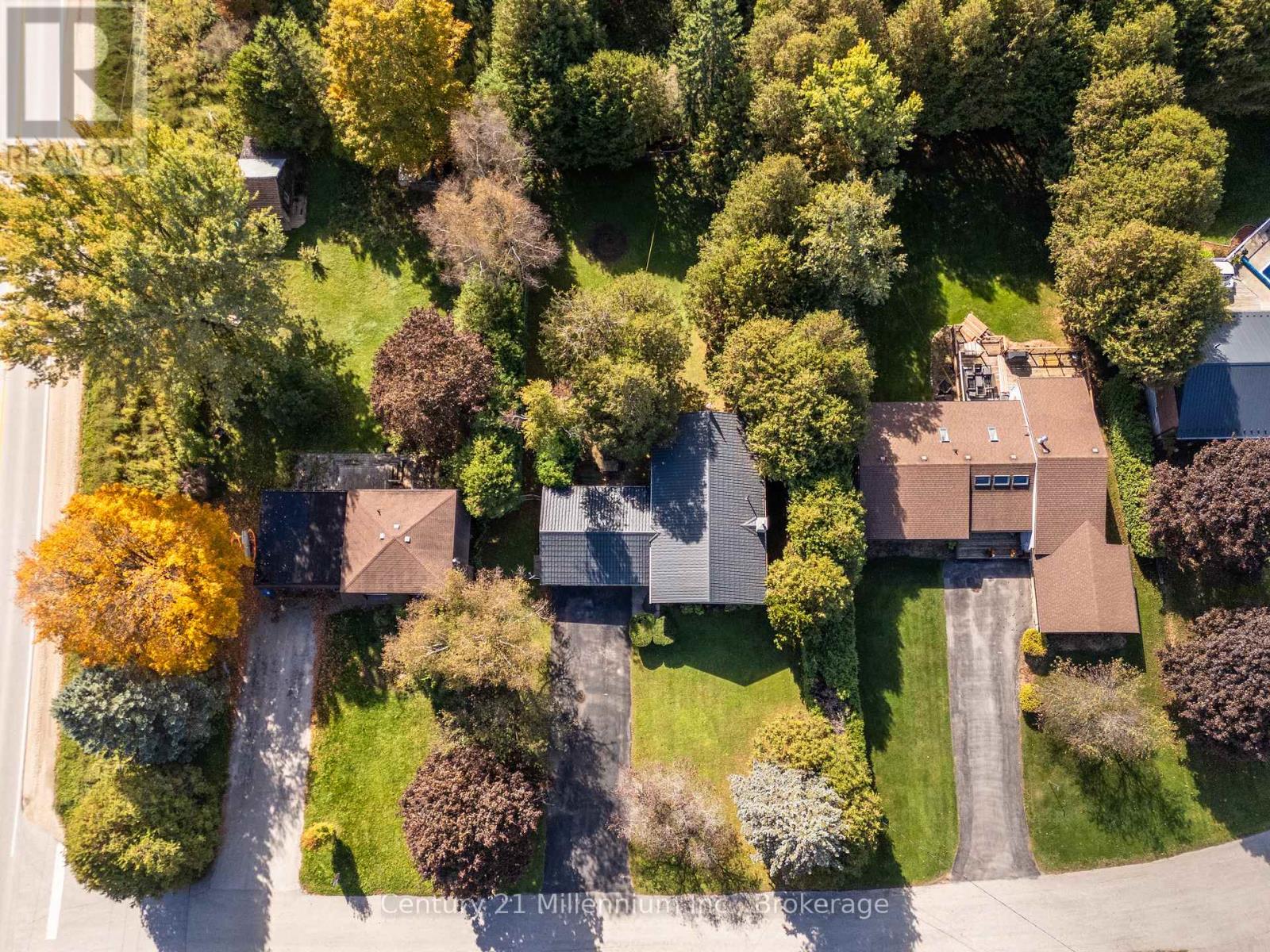 104 Glenwood Place, West Grey, Ontario  N0C 1H0 - Photo 3 - X12827098