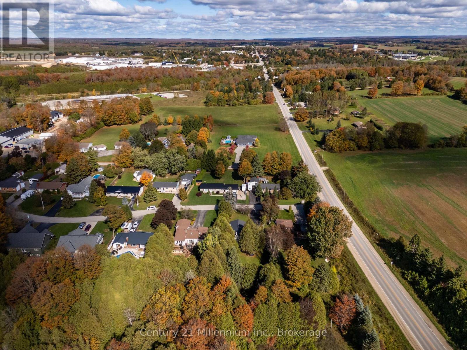 104 Glenwood Place, West Grey, Ontario  N0C 1H0 - Photo 34 - X12827098