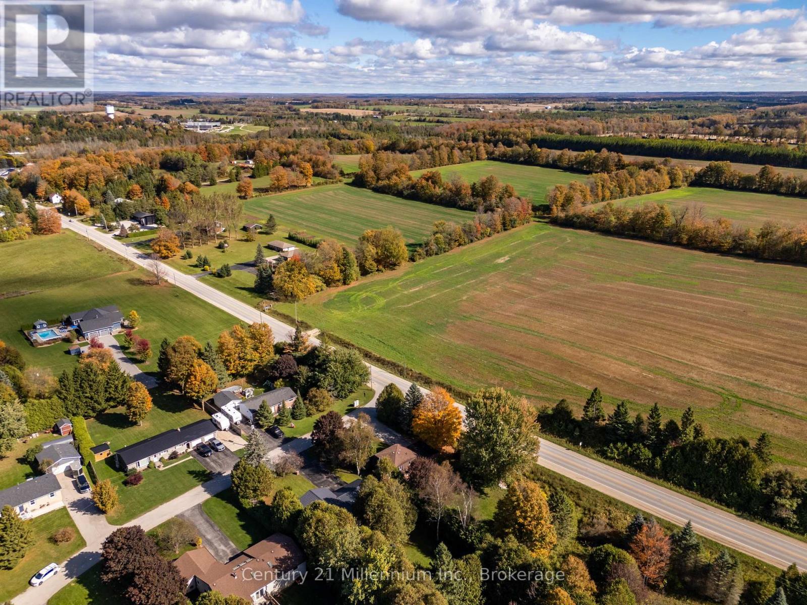 104 Glenwood Place, West Grey, Ontario  N0C 1H0 - Photo 36 - X12827098