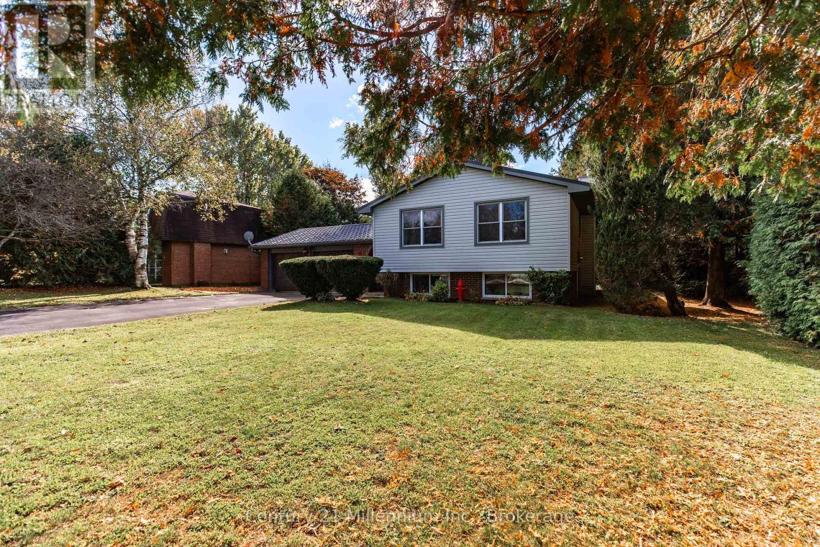 104 Glenwood Place, West Grey, Ontario  N0C 1H0 - Photo 4 - X12827098