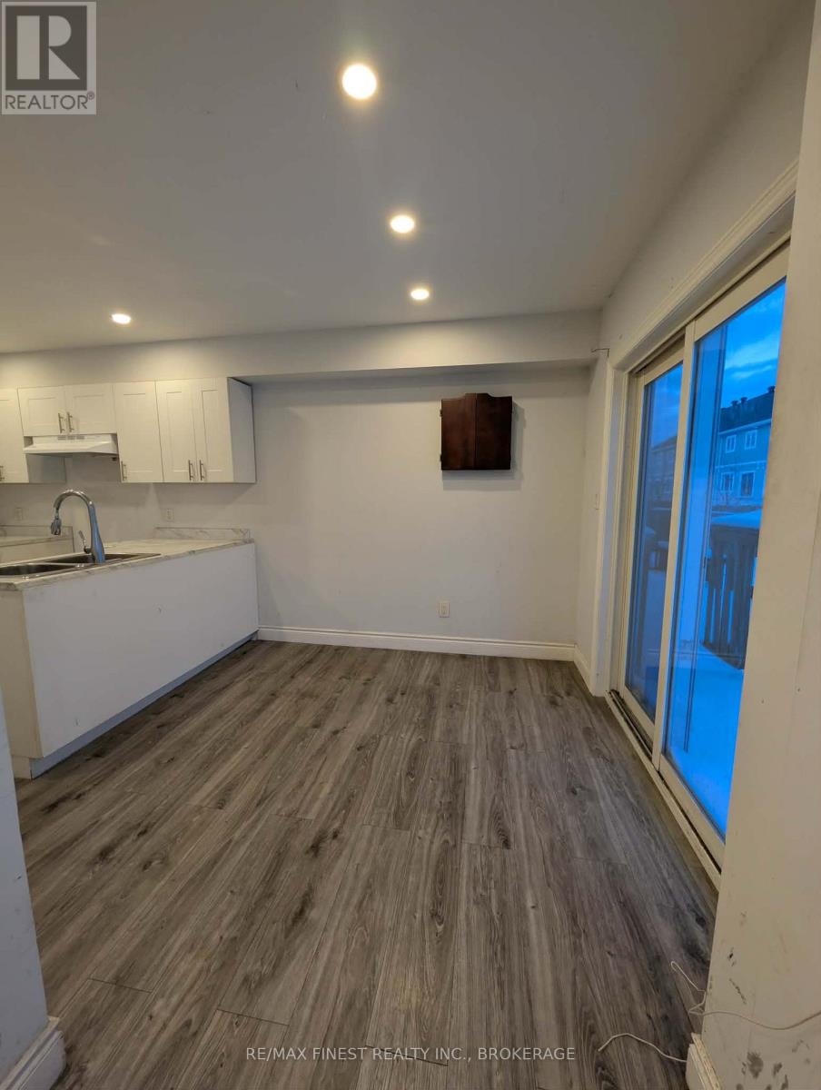 251 Conacher Drive, Kingston (Rideau), Ontario  K7K 7J9 - Photo 5 - X12827062