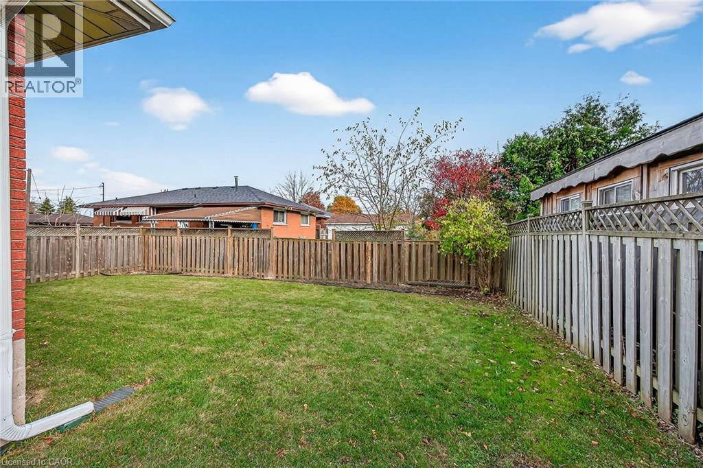 5 Mountbatten Drive, Hamilton, Ontario  L9C 3V2 - Photo 4 - 40805501