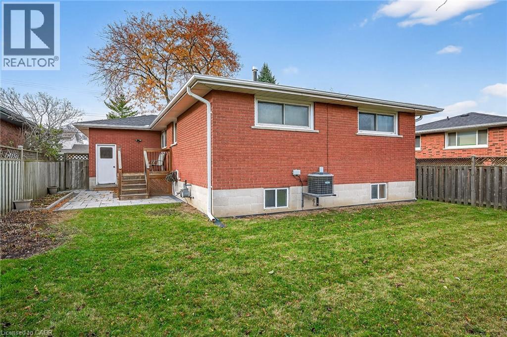 5 Mountbatten Drive, Hamilton, Ontario  L9C 3V2 - Photo 3 - 40805501