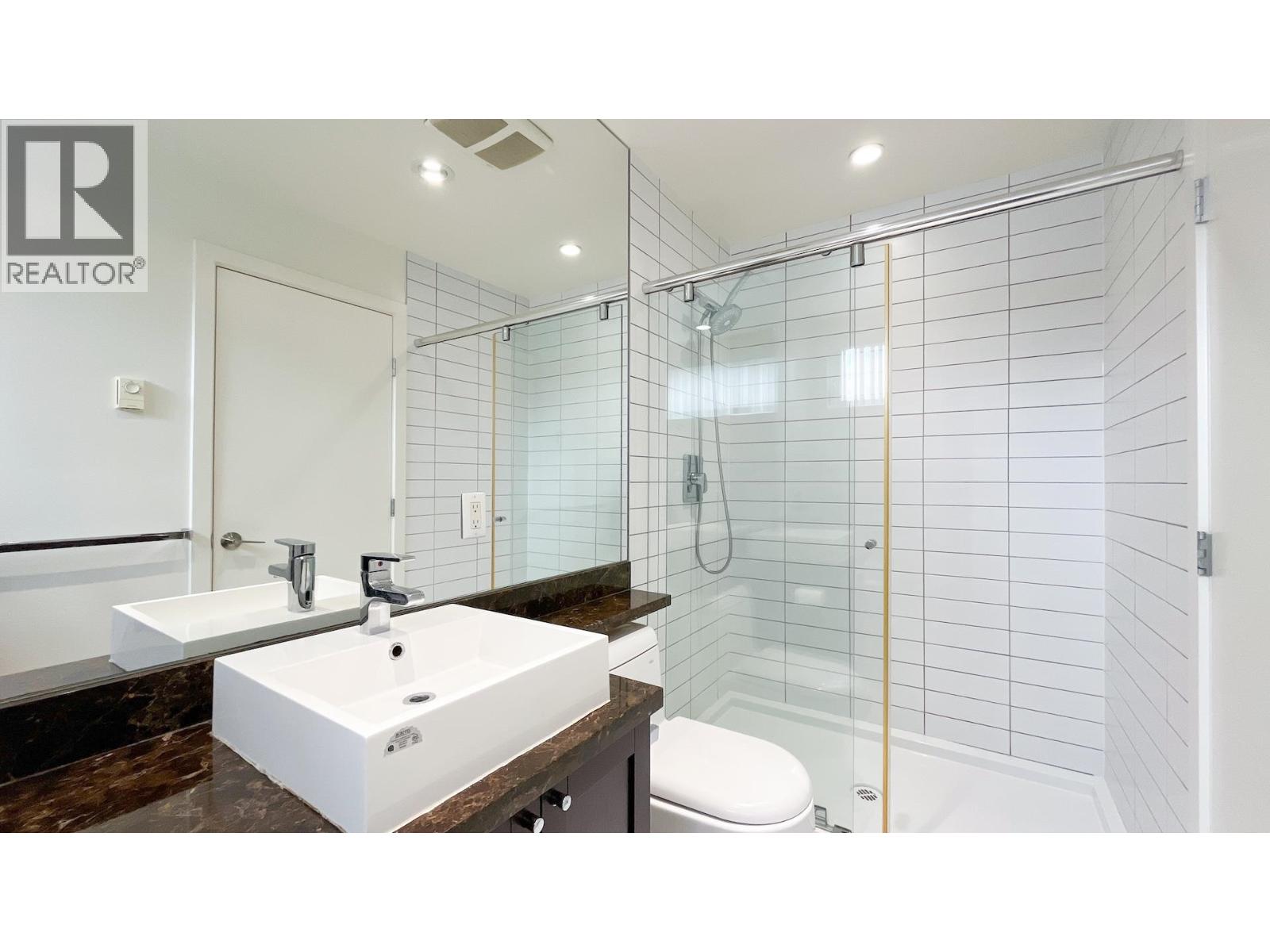 Listing Picture 27 of 40 : 4888 ELDORADO MEWS, Vancouver / 溫哥華 - 魯藝地產 Yvonne Lu Group - MLS Medallion Club Member