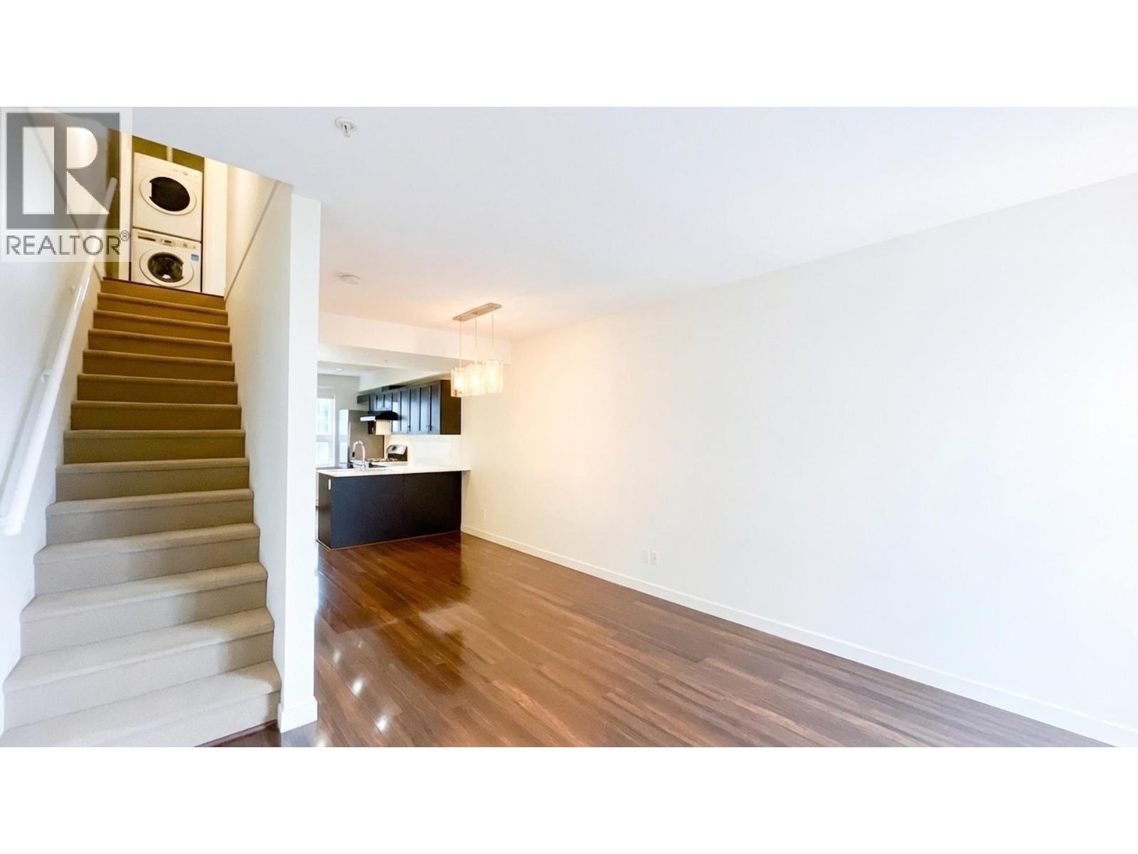 Listing Picture 15 of 40 : 4888 ELDORADO MEWS, Vancouver / 溫哥華 - 魯藝地產 Yvonne Lu Group - MLS Medallion Club Member