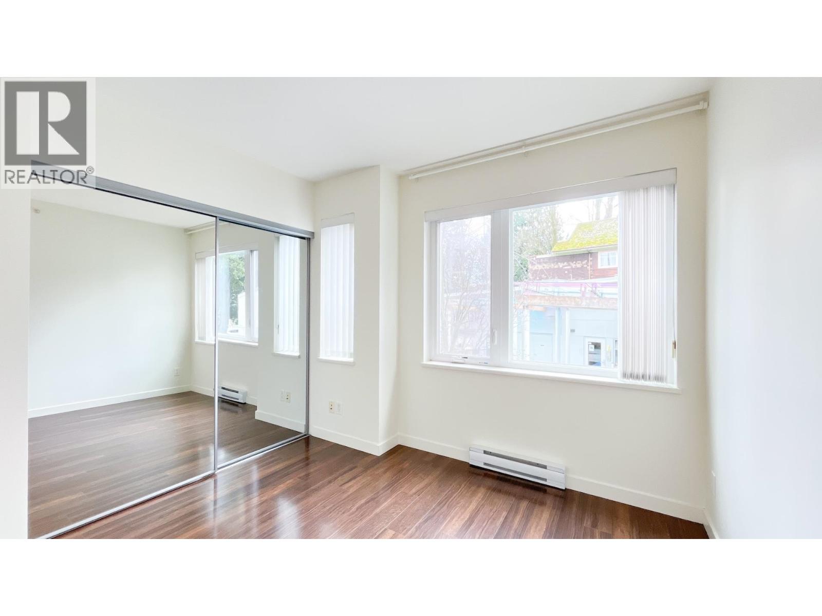 Listing Picture 20 of 40 : 4888 ELDORADO MEWS, Vancouver / 溫哥華 - 魯藝地產 Yvonne Lu Group - MLS Medallion Club Member