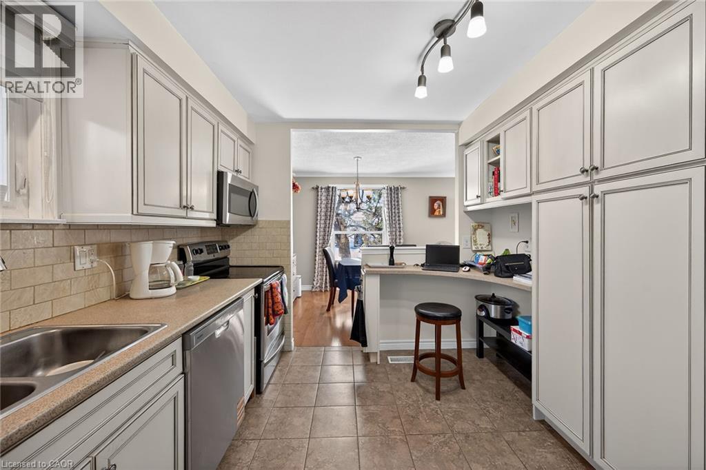 33 Appleford Road, Hamilton, Ontario  L9C 6B5 - Photo 15 - 40807670