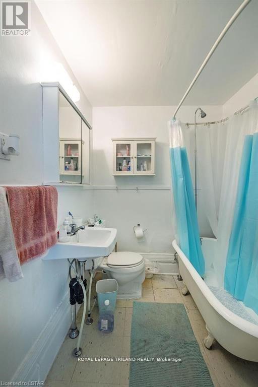 700 Waterloo Street, London East, Ontario  N6A 3V9 - Photo 3 - X12826950