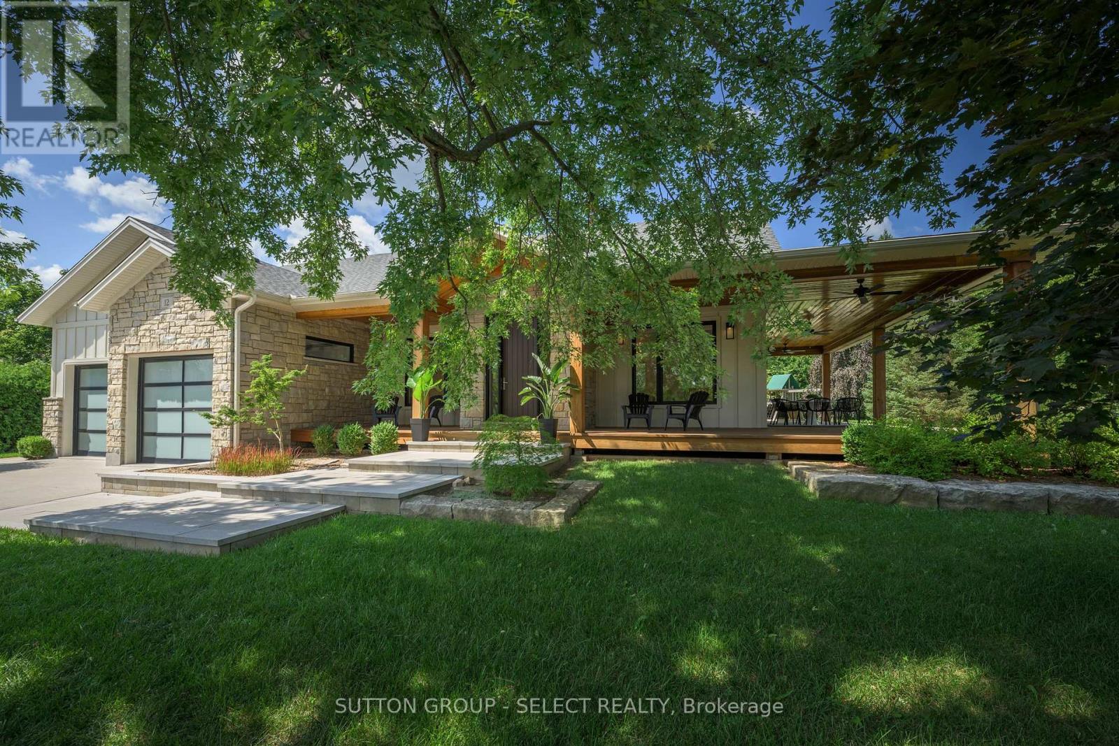 12 Parkland Place, Middlesex Centre, Ontario  N0L 1R0 - Photo 2 - X12826958