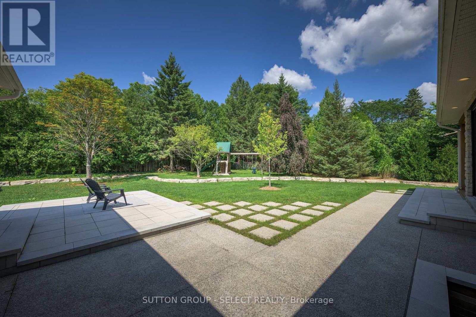 12 Parkland Place, Middlesex Centre, Ontario  N0L 1R0 - Photo 5 - X12826958