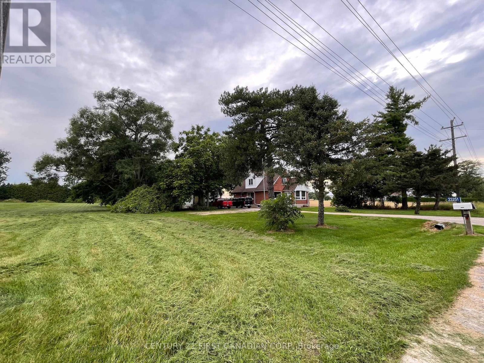 23239 Richmond Street, Middlesex Centre, Ontario  N5X 4B2 - Photo 5 - X12827064