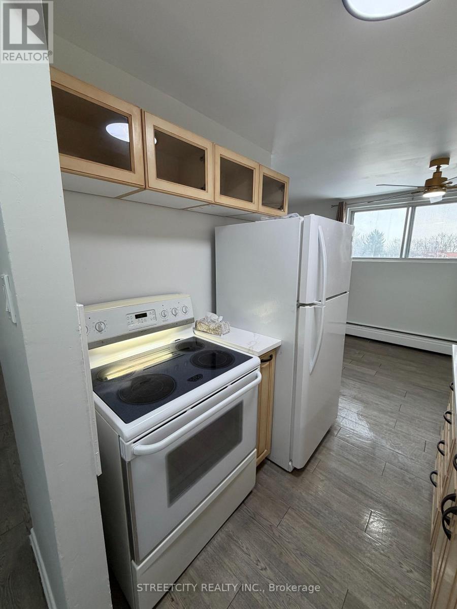 306 - 1830 Dumont Street, London East, Ontario  N5W 2S1 - Photo 5 - X12827124