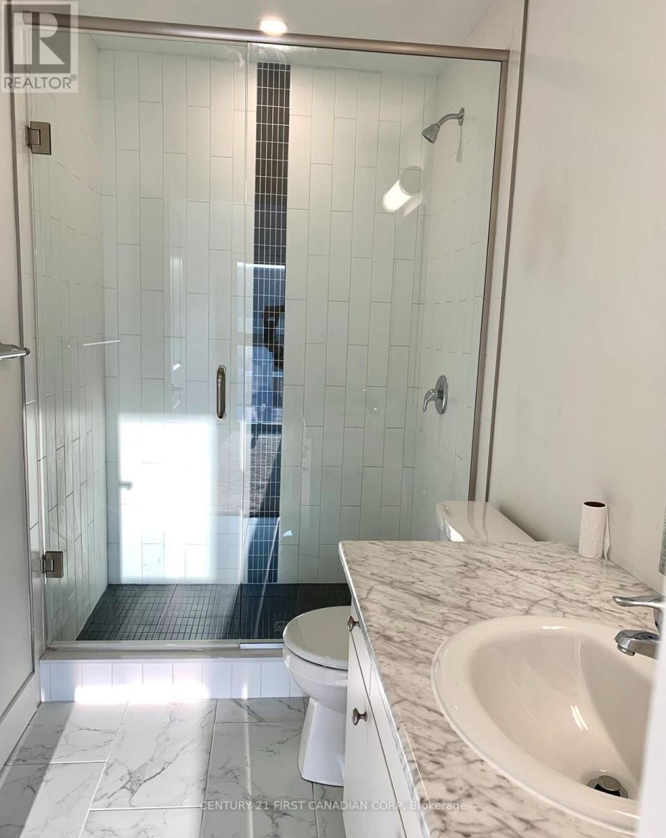 35 - 234 Edgevalley Road, London East, Ontario  N5V 0E3 - Photo 23 - X12827148