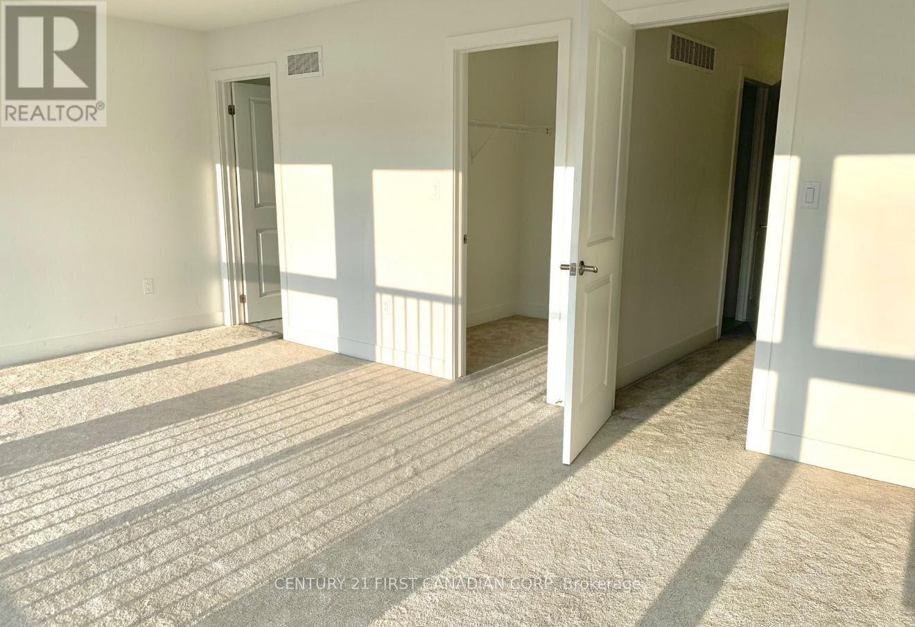 35 - 234 Edgevalley Road, London East, Ontario  N5V 0E3 - Photo 24 - X12827148