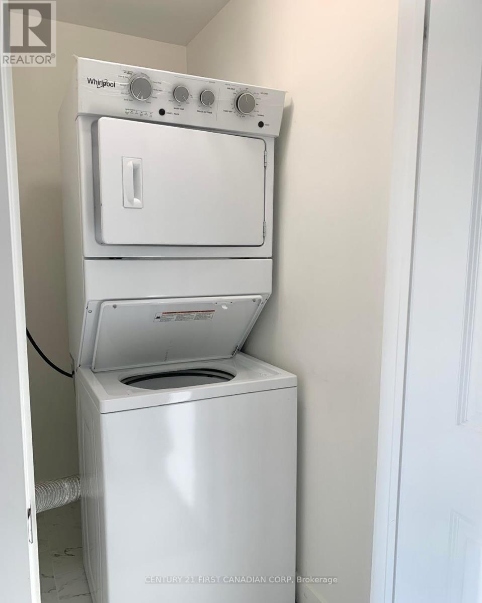 35 - 234 Edgevalley Road, London East, Ontario  N5V 0E3 - Photo 25 - X12827148