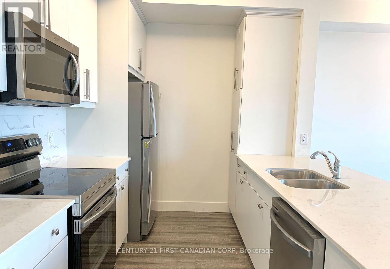 35 - 234 Edgevalley Road, London East, Ontario  N5V 0E3 - Photo 5 - X12827148