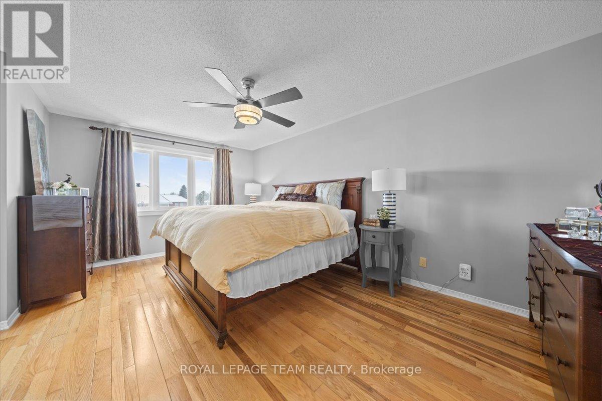 8 Crownridge Drive, Ottawa, Ontario  K2M 2M8 - Photo 27 - X12826980