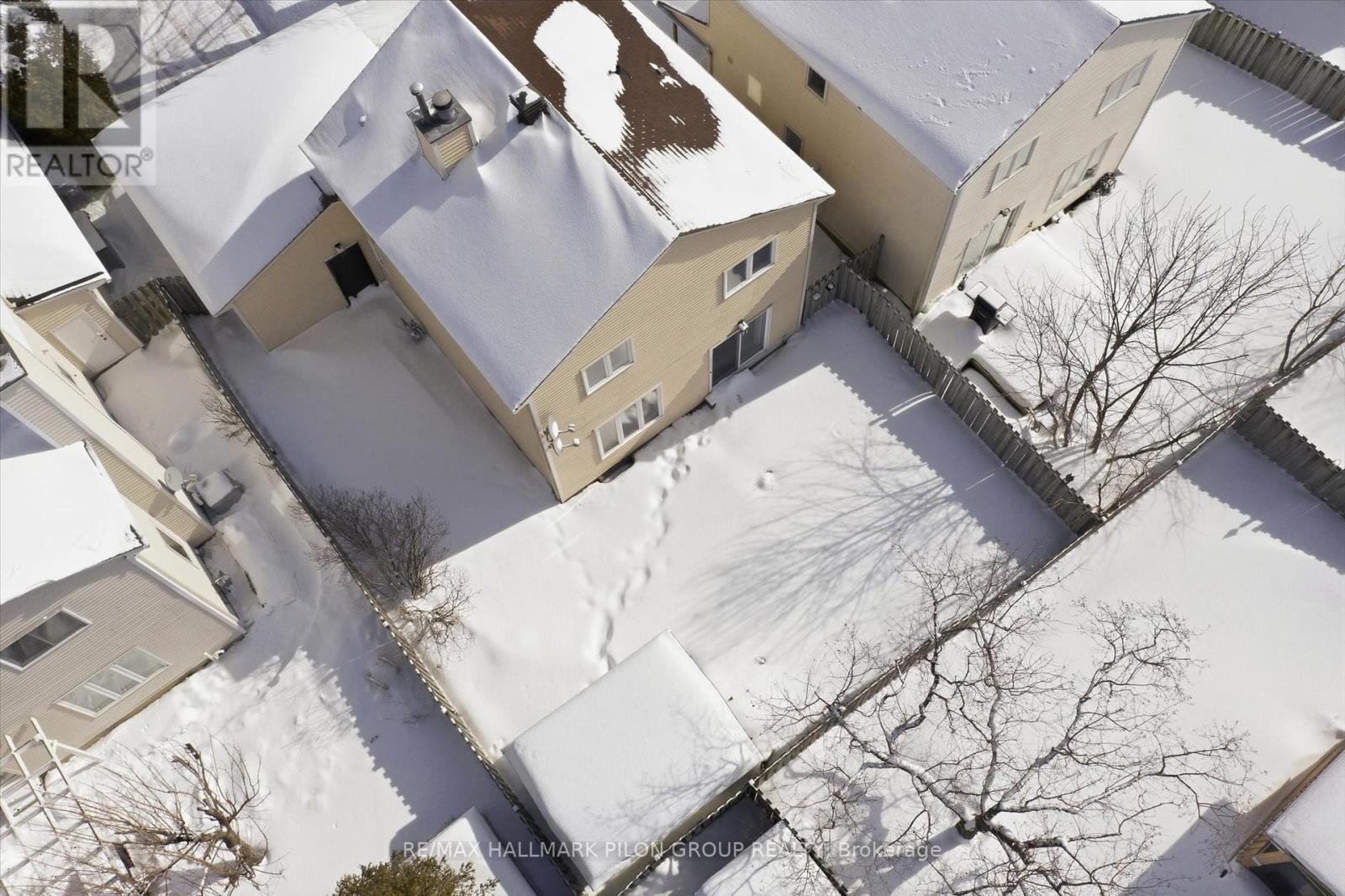 284 Mceachern Crescent, Ottawa, Ontario  K1E 3K3 - Photo 22 - X12827066