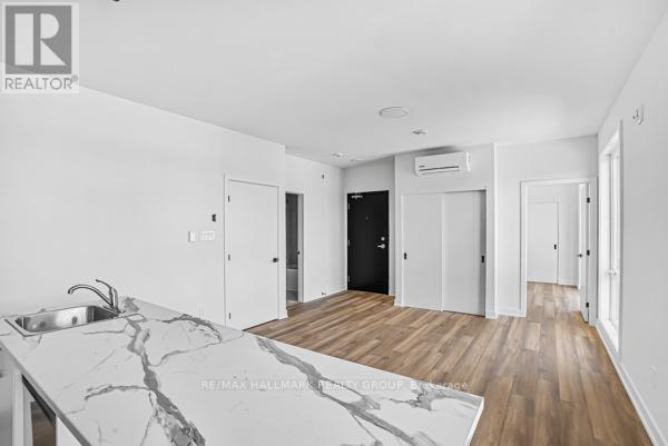 391 Dieppe Street, Ottawa, Ontario  K1L 6V3 - Photo 3 - X12827102