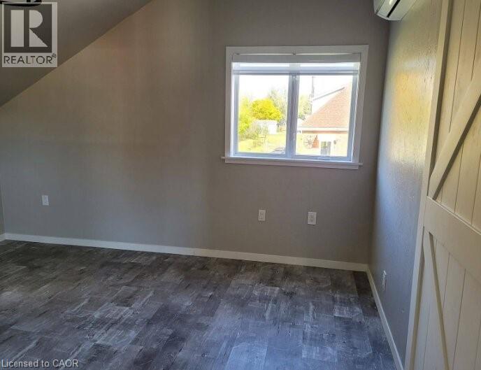 267 Pinehurst Road Unit# Upper, Paris, Ontario  N3L 3E2 - Photo 4 - 40807759