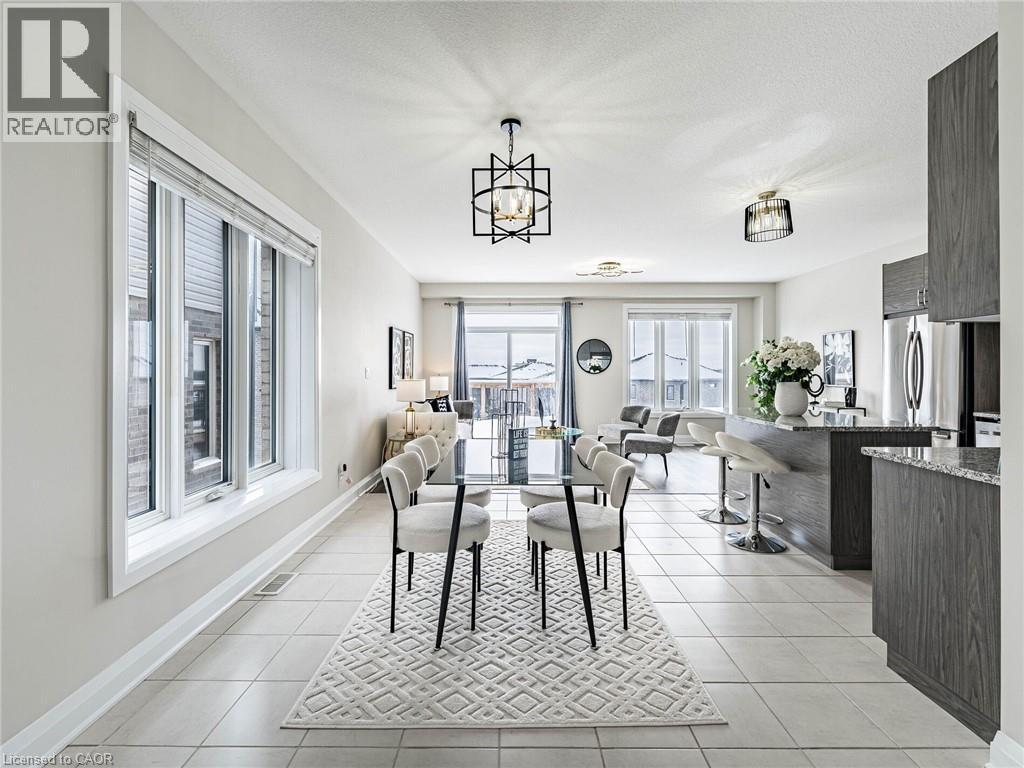 677 Thomas Slee Drive, Kitchener, Ontario  N2P 0J1 - Photo 5 - 40808114