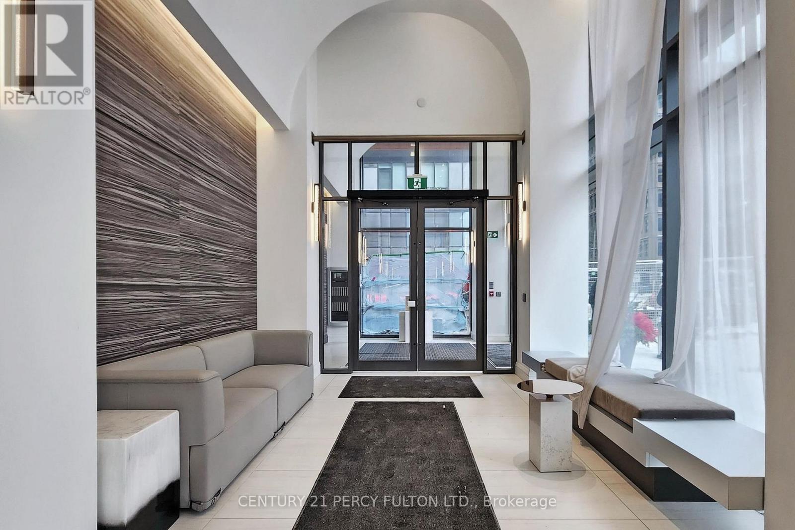 2409 - 39 Roehampton Avenue, Toronto, Ontario  M4P 1P9 - Photo 3 - C12827050