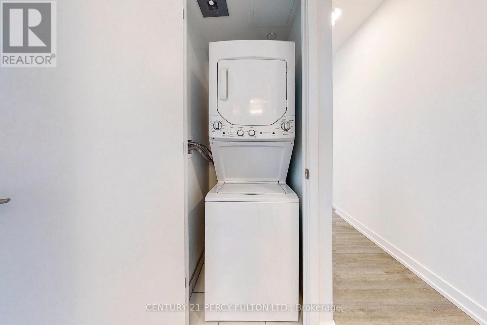 2409 - 39 Roehampton Avenue, Toronto, Ontario  M4P 1P9 - Photo 30 - C12827050