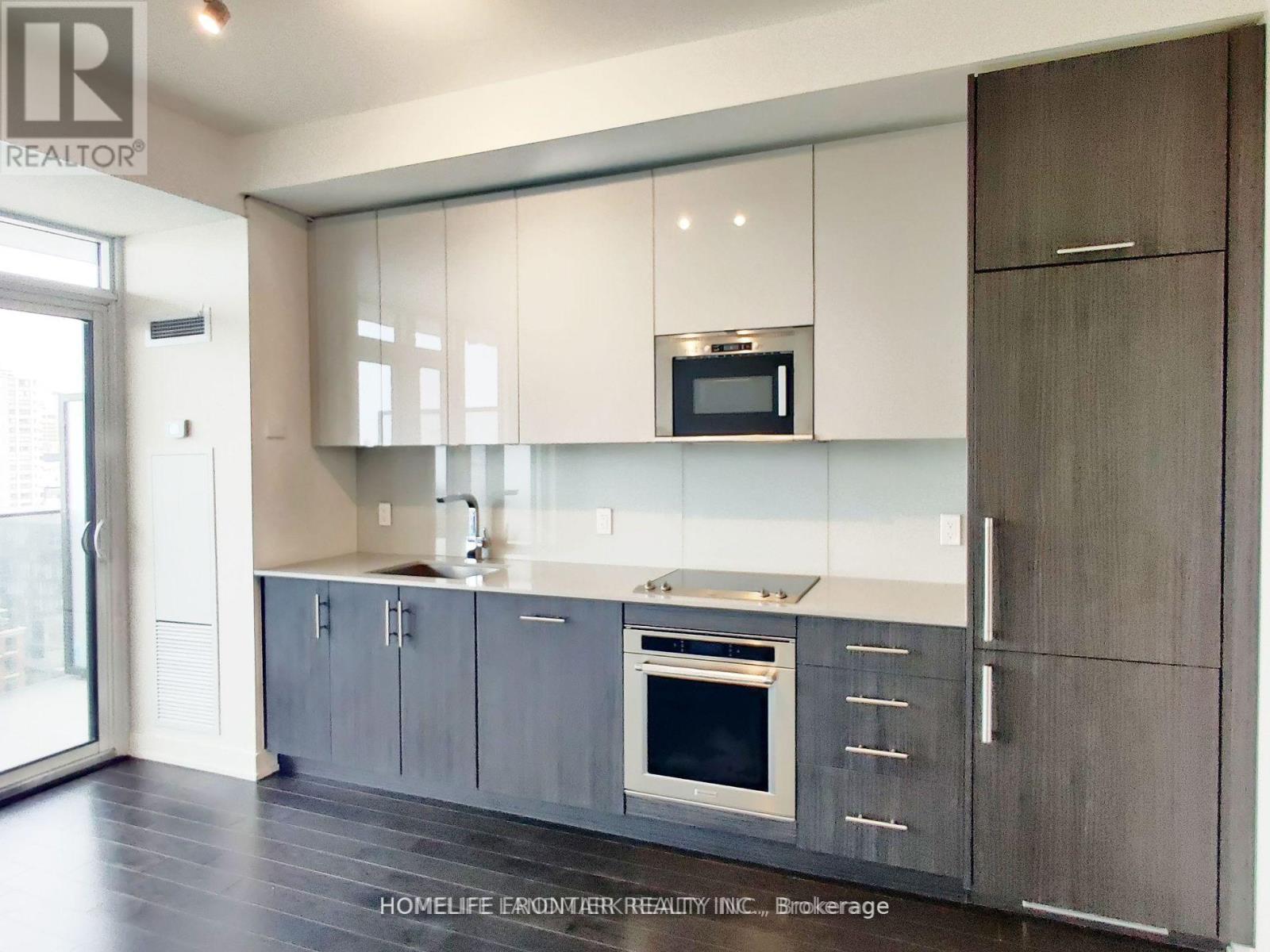 2708 - 330 Richmond Street W, Toronto (Waterfront Communities), Ontario  M5V 1X2 - Photo 2 - C12827056