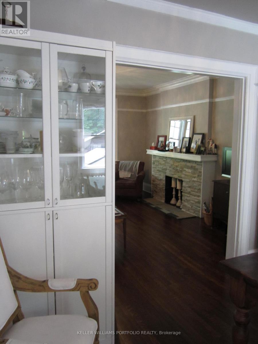 145 Glengrove Avenue W, Toronto, Ontario  M4R 1P1 - Photo 7 - C12827106