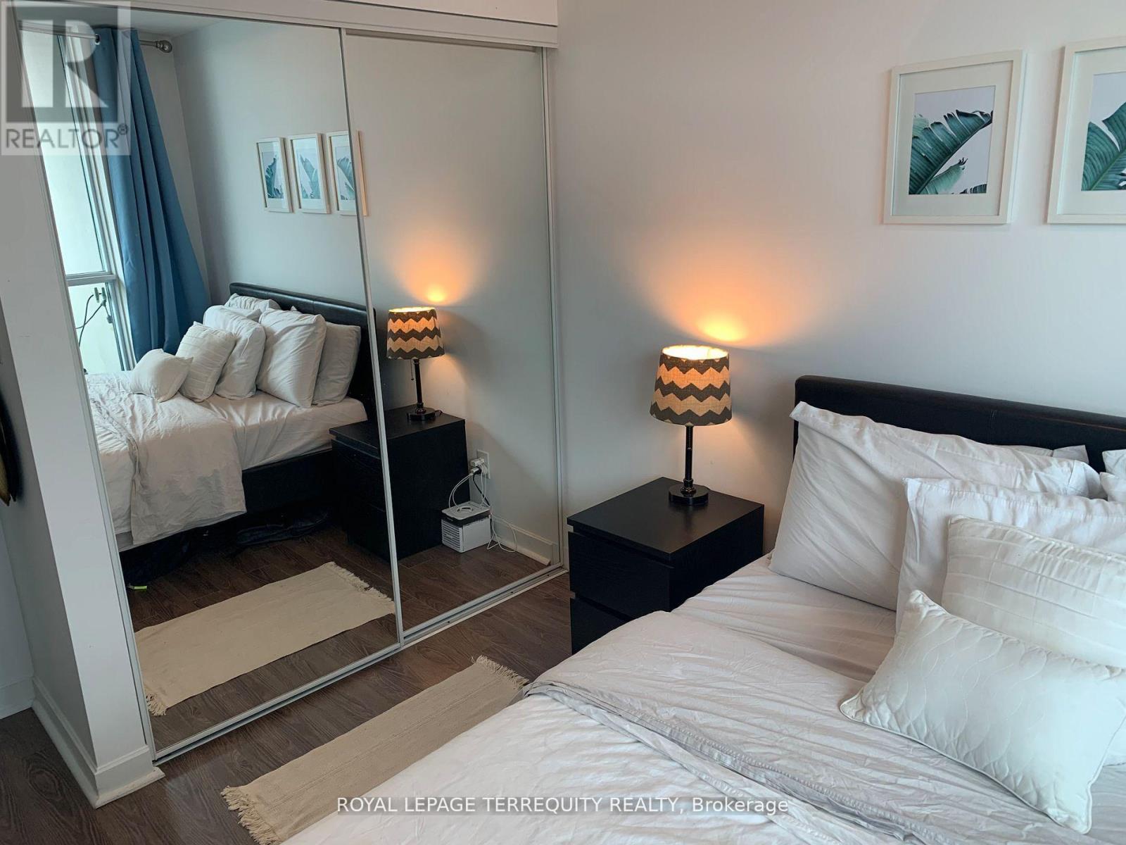 2313 - 33 Bay Street, Toronto (Waterfront Communities), Ontario  M5J 2Z3 - Photo 12 - C12827130