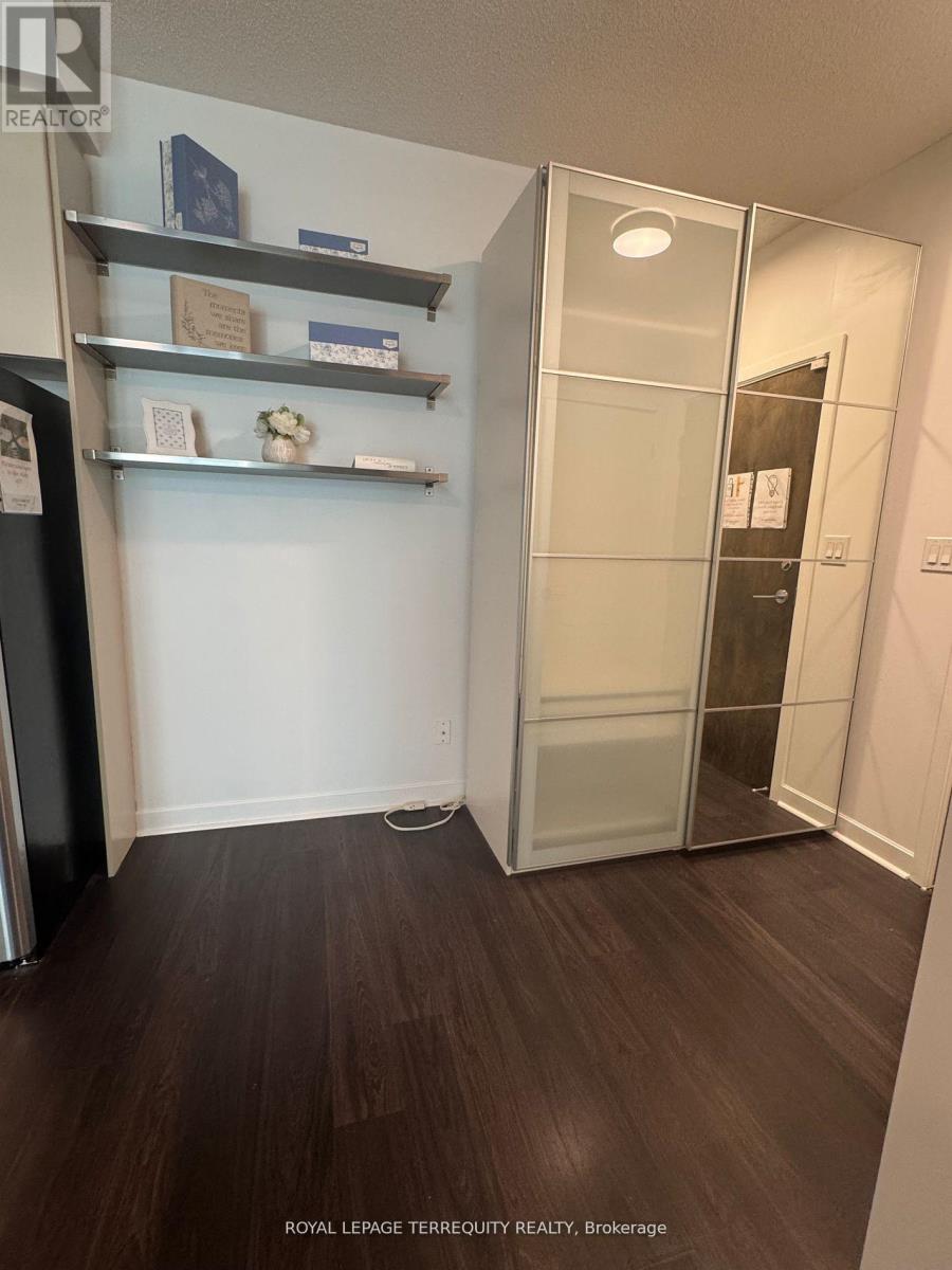 2313 - 33 Bay Street, Toronto (Waterfront Communities), Ontario  M5J 2Z3 - Photo 9 - C12827130