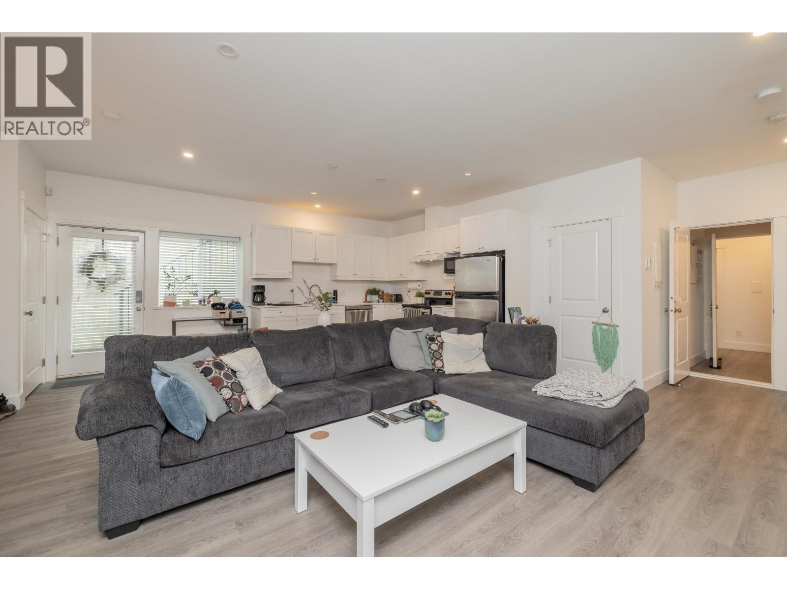 7139 Paulus Crescent, Burnaby, British Columbia  V5A 1P4 - Photo 24 - R3094101