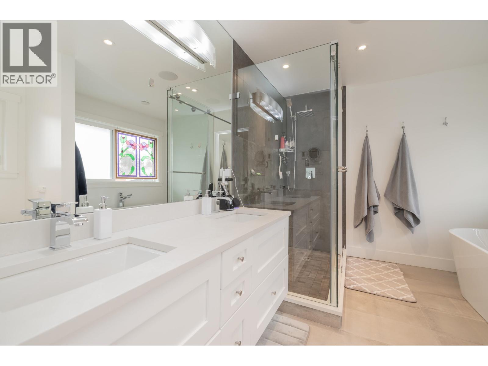 7139 Paulus Crescent, Burnaby, British Columbia  V5A 1P4 - Photo 13 - R3094101