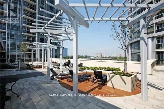 1808 - 125 Village Green Square, Toronto (Agincourt South-Malvern West), Ontario  M1S 0G3 - Photo 20 - E12827108