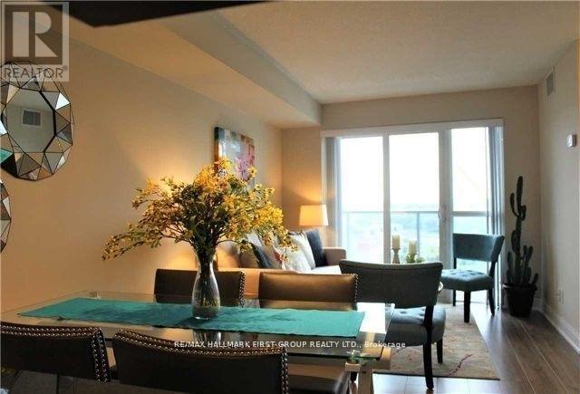 1808 - 125 Village Green Square, Toronto (Agincourt South-Malvern West), Ontario  M1S 0G3 - Photo 5 - E12827108