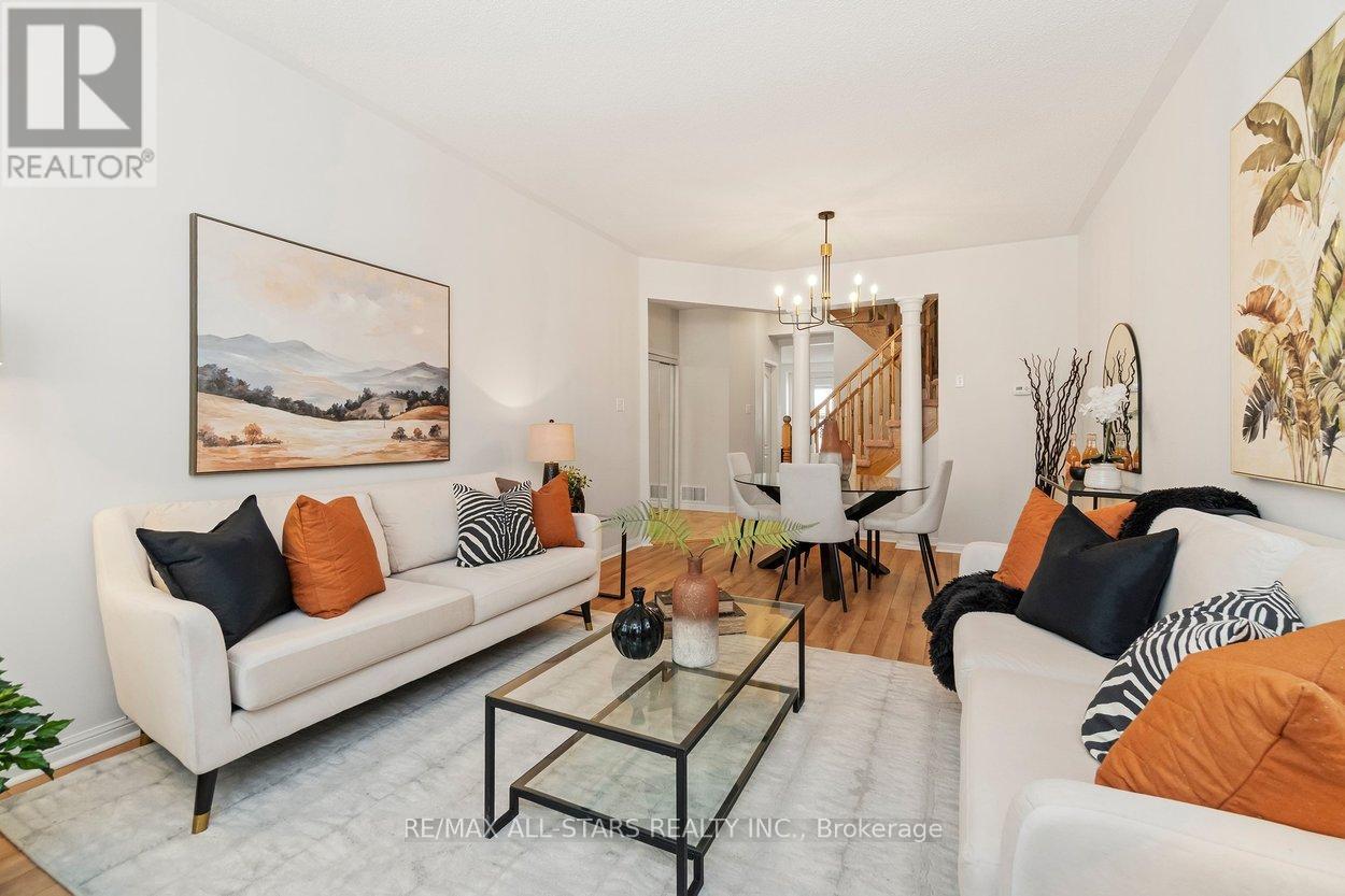 33 Christian Reesor Park Avenue, Markham, Ontario  L6B 1B6 - Photo 10 - N12827144