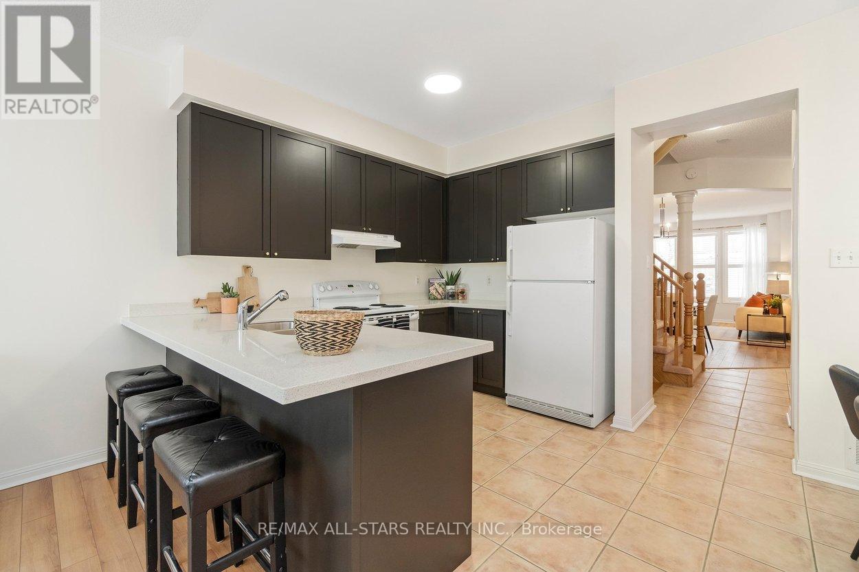 33 Christian Reesor Park Avenue, Markham, Ontario  L6B 1B6 - Photo 20 - N12827144