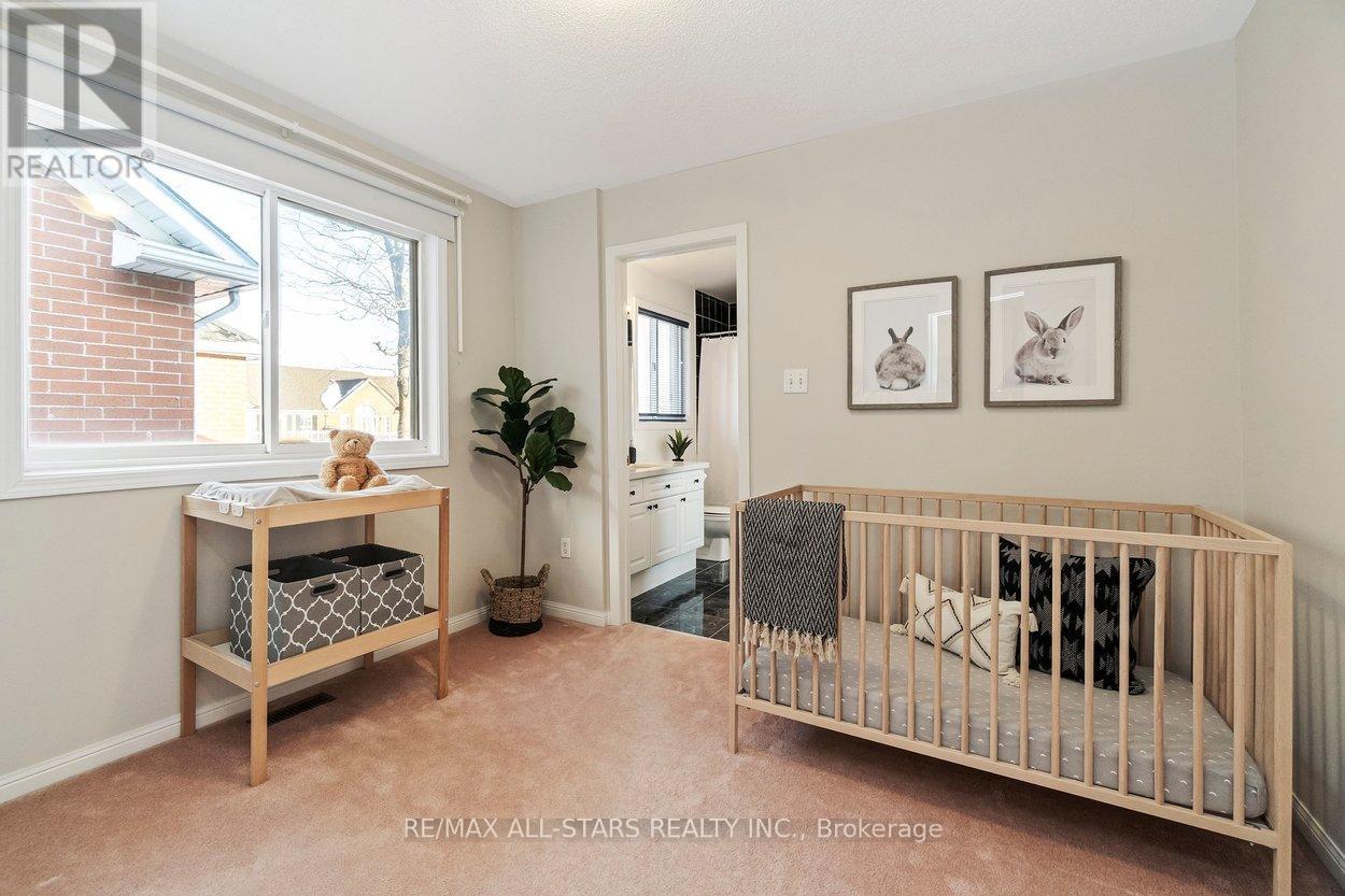 33 Christian Reesor Park Avenue, Markham, Ontario  L6B 1B6 - Photo 38 - N12827144